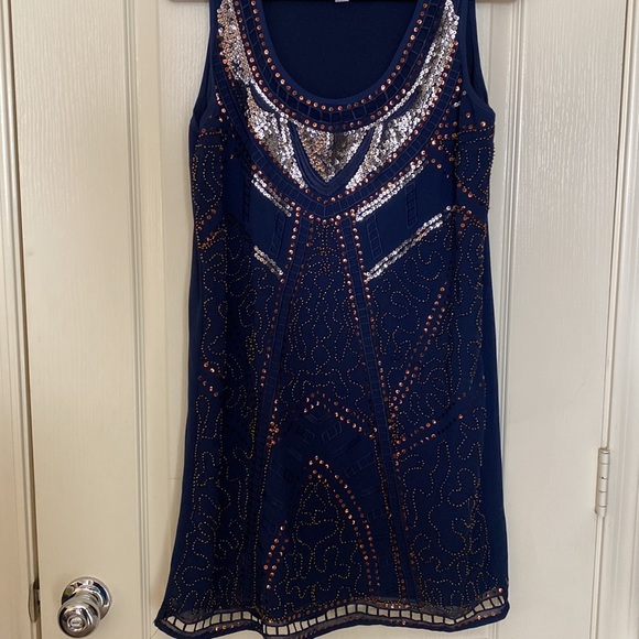 Beautiful beaded dress - Picture 1 of 5